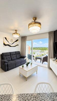 Apartamento en Avenida Barceló, Bávaro con 3 habitaciones, 2 baños - Imagen 3