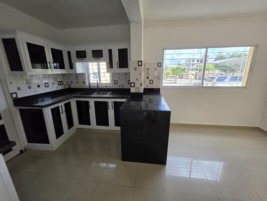 Apartamento en Hato Mayor, Santiago con 3 habitaciones, 3 baños, 2 parqueos en 1er nivel de 125 mts² con mantenimiento incluido - Imagen 6