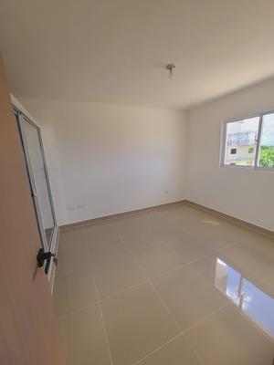 Apartamento en Gurabo Arriba, Santiago con 3 habitaciones, 2 baños, 1 parqueo en 3er nivel de 89 mts² con mantenimiento incluido - Imagen 6
