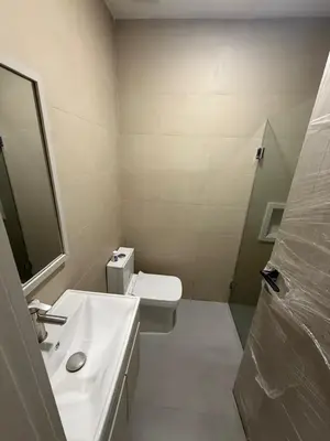 Apartamento en Evaristo Morales, Santo Domingo D.N. con 2 habitaciones, 2 baños, 1 parqueo en 6to nivel de 55 mts² con mantenimiento incluido - Imagen 2